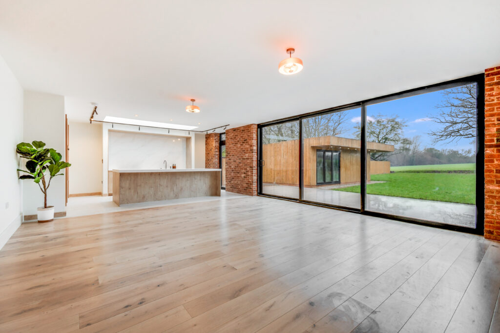 Best Window Styles for Modern and Traditional UK Homes